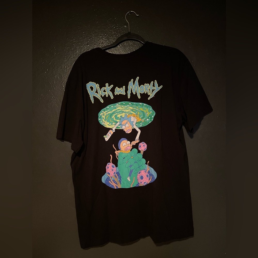 H&M Rick and Morty Short Sleeve Shirt